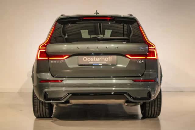 Volvo XC60 (2025) thumbnail 5