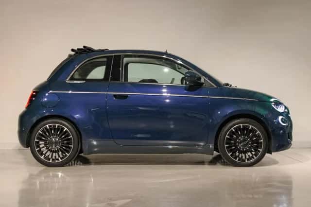 Fiat 500 (2021) thumbnail 6