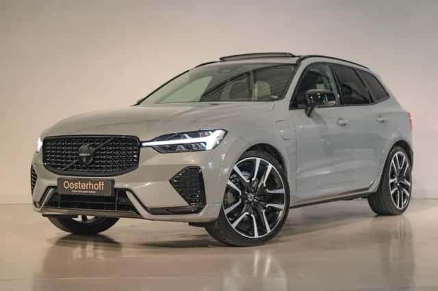 Volvo XC60 (2024) thumbnail 1