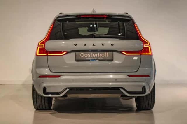 Volvo XC60 (2024) thumbnail 5
