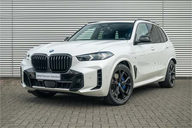 BMW X5 (2025) thumbnail 1