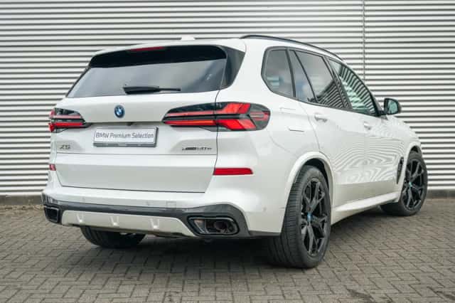BMW X5 (2025) thumbnail 2