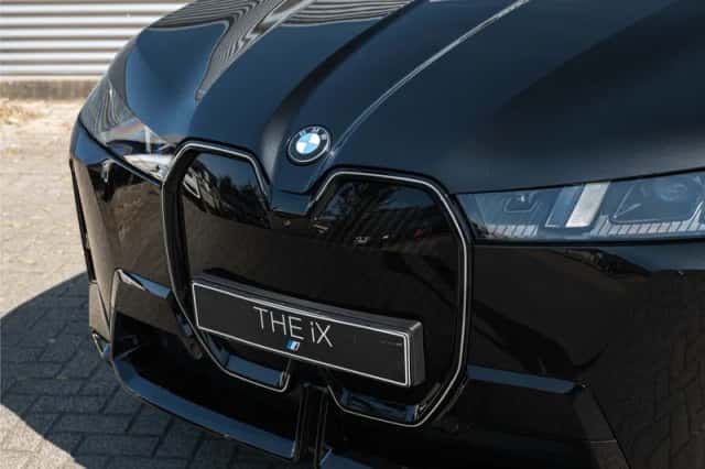 BMW iX (2026) thumbnail 6