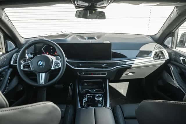 BMW X5 (2026) thumbnail 5