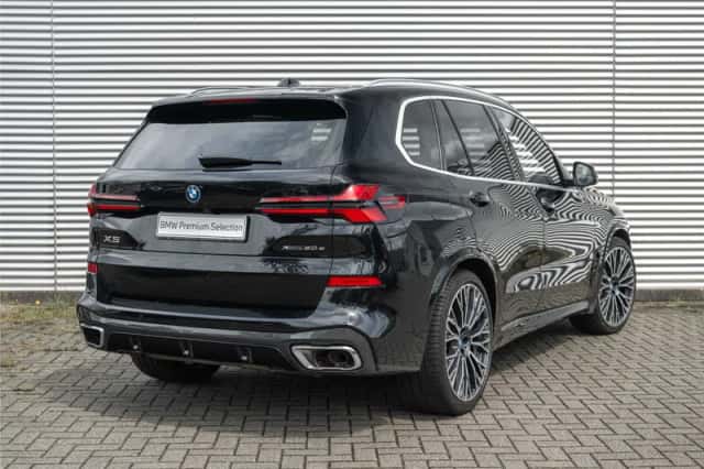 BMW X5 (2026) thumbnail 2