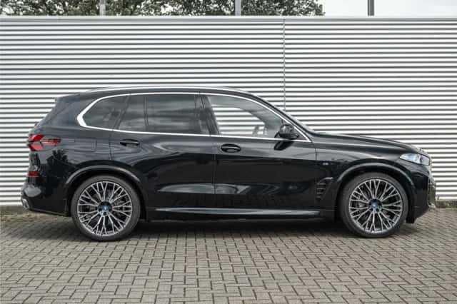 BMW X5 (2026) thumbnail 3