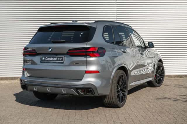 BMW X5 (2026) thumbnail 2