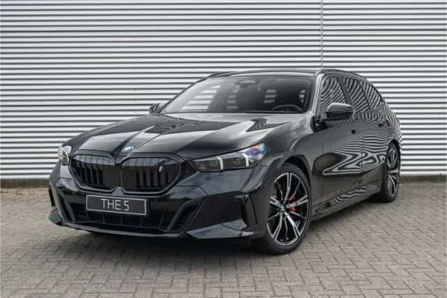 BMW i5 (2026) thumbnail 1