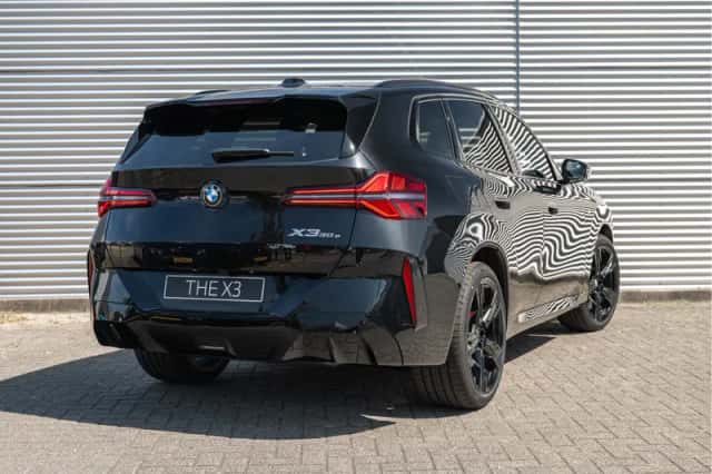 BMW X3 (2026) thumbnail 2
