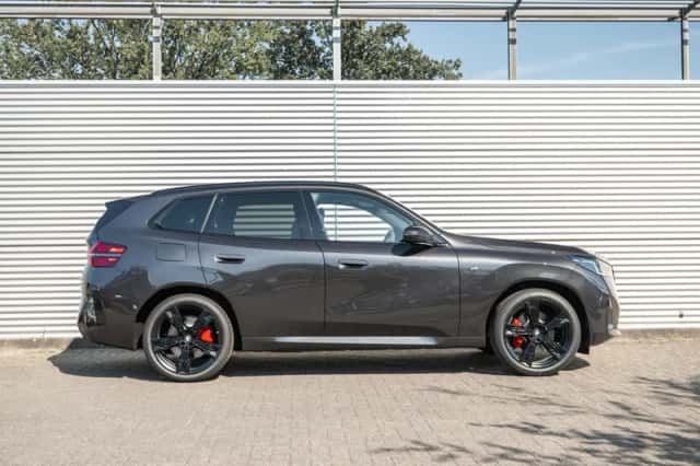BMW X3 (2026) thumbnail 3