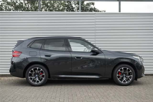 BMW X3 (2026) thumbnail 3