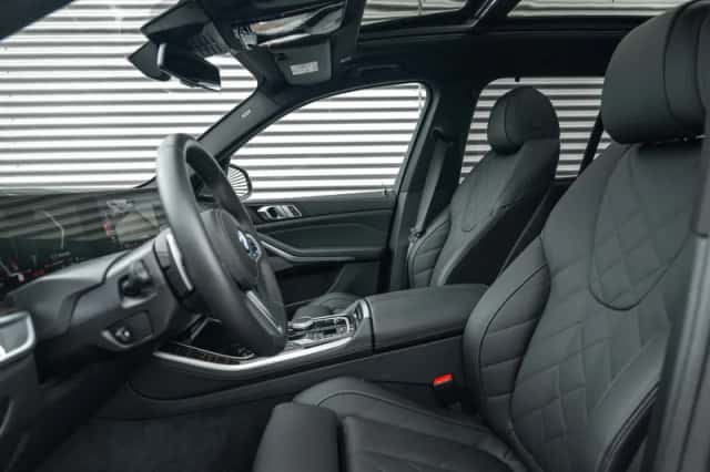 BMW X5 (2025) thumbnail 4