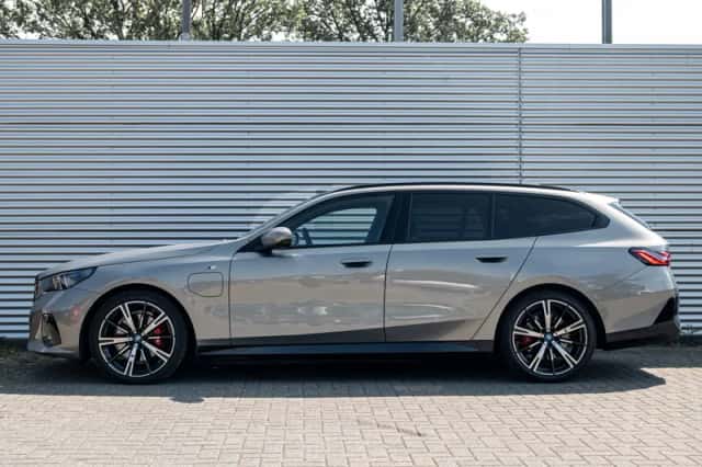 BMW 5-Serie (2025) thumbnail 2