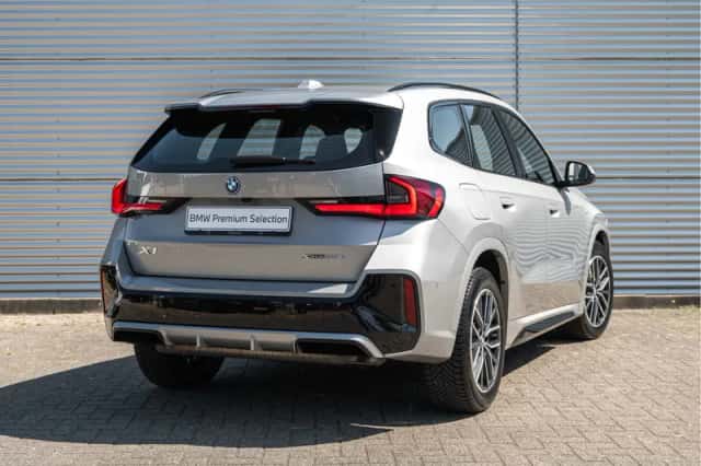 BMW X1 (2025) thumbnail 2