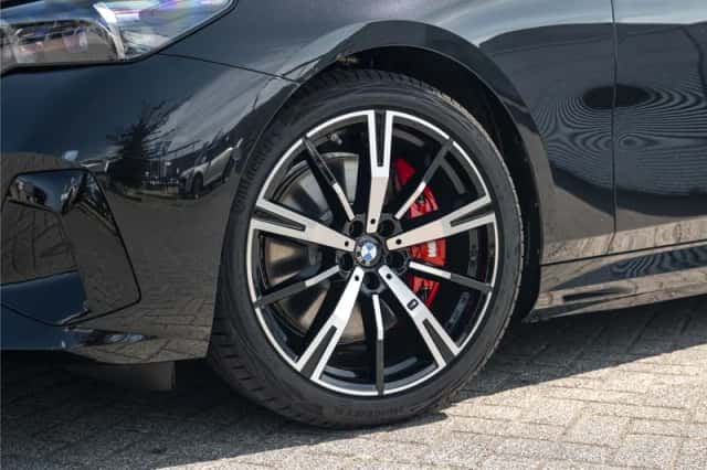 BMW i5 (2026) thumbnail 6