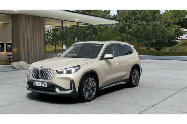 BMW iX1 (2026) thumbnail 1