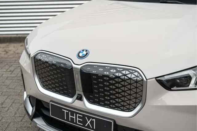 BMW iX1 (2026) thumbnail 6