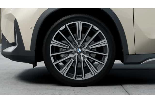BMW iX1 (2026) thumbnail 6
