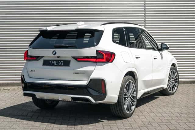 BMW X1 (2026) thumbnail 2