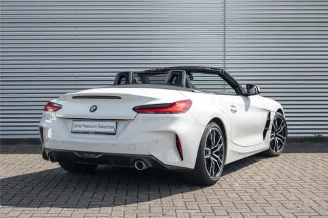 BMW Z4 (2019) thumbnail 2