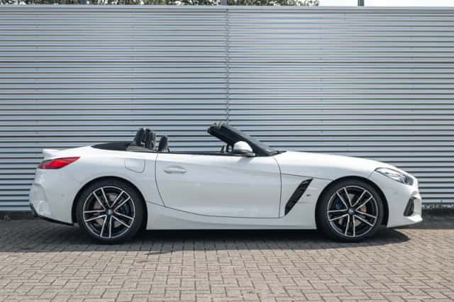BMW Z4 (2019) thumbnail 3