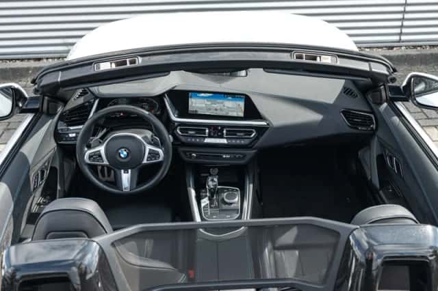 BMW Z4 (2019) thumbnail 5