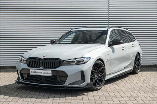 BMW 3-Serie (2023) thumbnail 1
