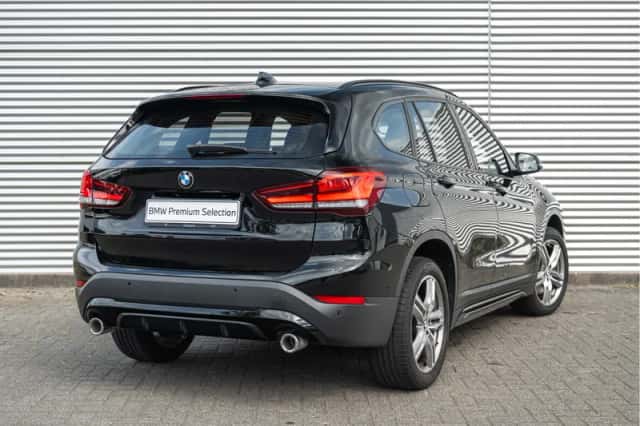 BMW X1 (2021) thumbnail 2