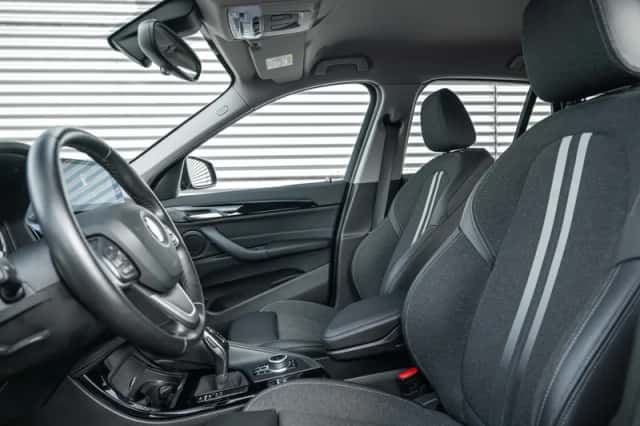 BMW X1 (2021) thumbnail 4
