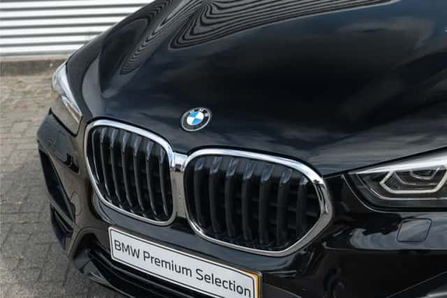 BMW X1 (2021) thumbnail 6