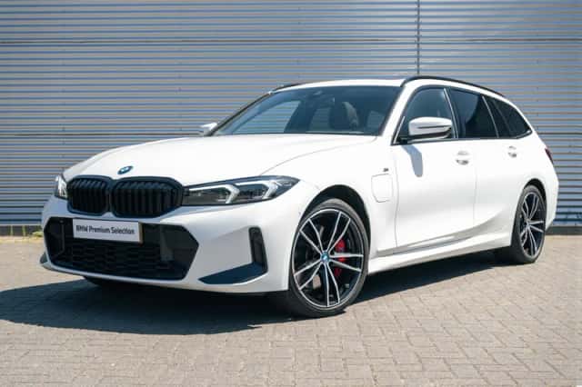 BMW 3-Serie (2024) thumbnail 1
