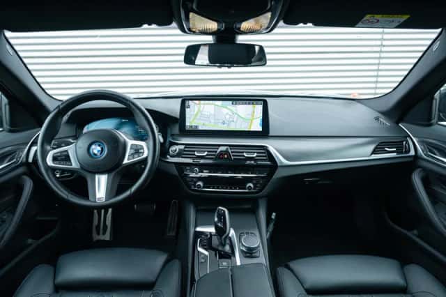 BMW 5-Serie (2023) thumbnail 6