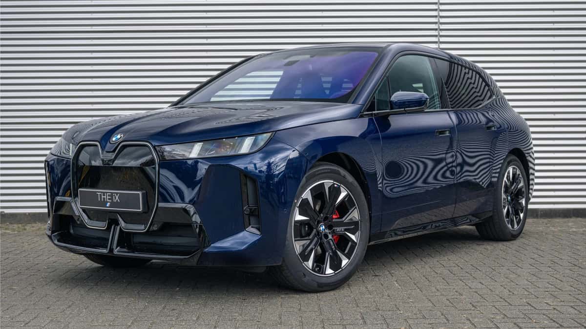 BMW iX (2026) — foto 1