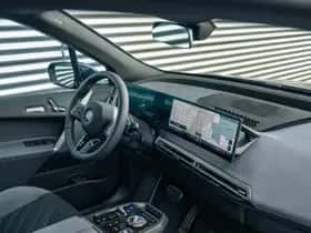 BMW iX (2026) thumbnail 12