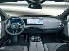 BMW iX (2026) thumbnail 5