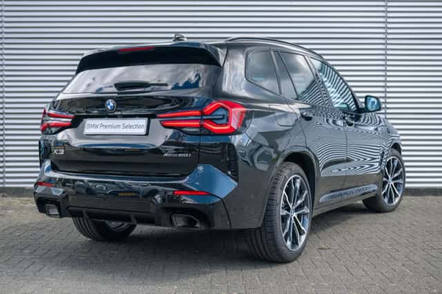 BMW X3 (2024) thumbnail 2
