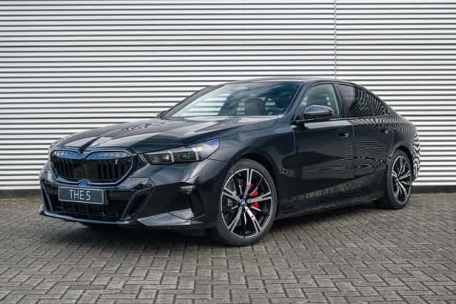 BMW i5 (2026) thumbnail 1