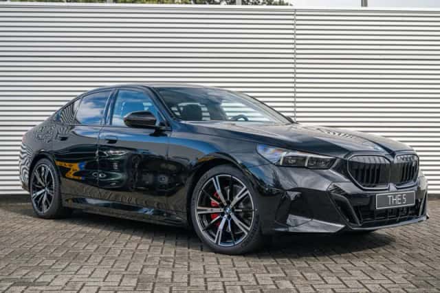BMW i5 (2026) thumbnail 2