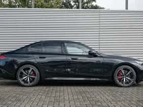 BMW i5 (2026) thumbnail 3