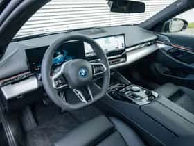 BMW i5 (2026) thumbnail 32
