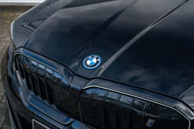 BMW i5 (2026) thumbnail 6