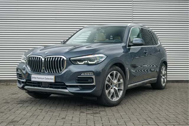 BMW X5 (2021) thumbnail 1