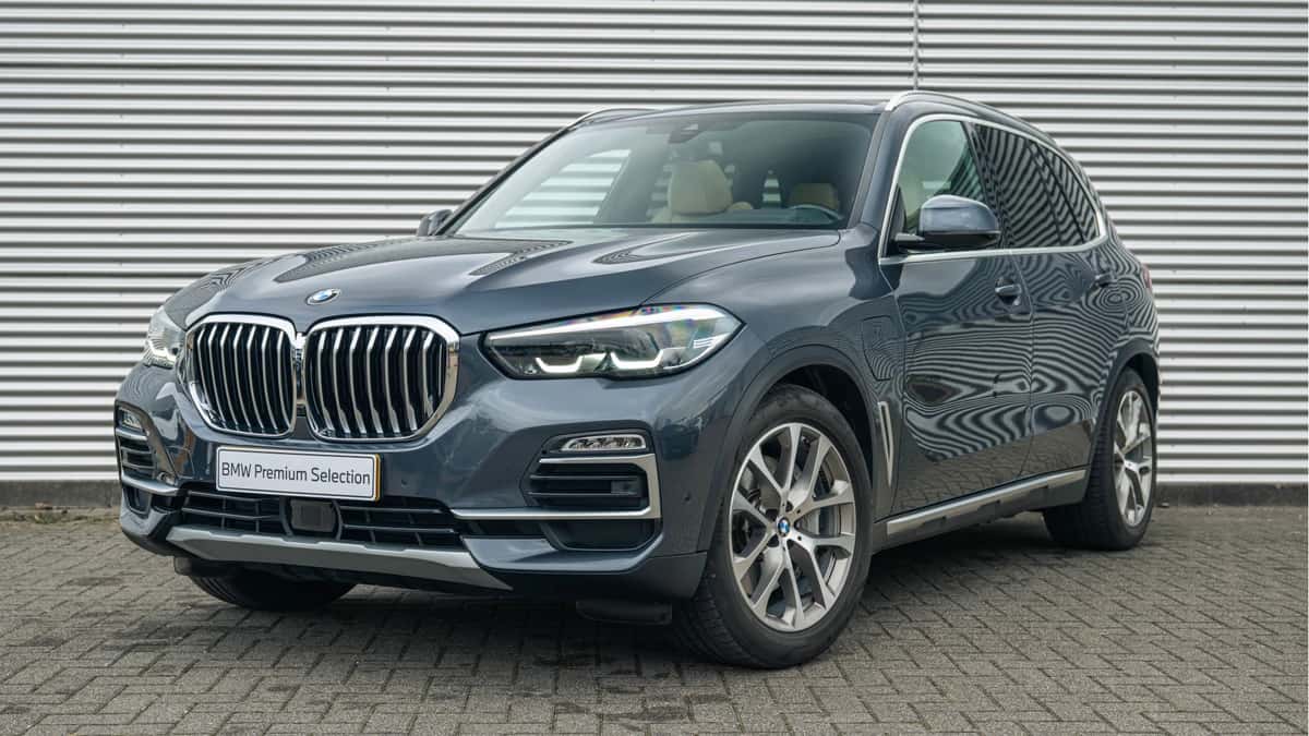 BMW X5 (2021) — foto 1
