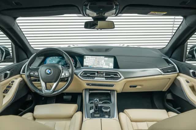 BMW X5 (2021) thumbnail 5