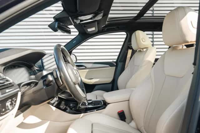 BMW X3 (2022) thumbnail 4