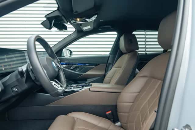 BMW 5-Serie (2024) thumbnail 4