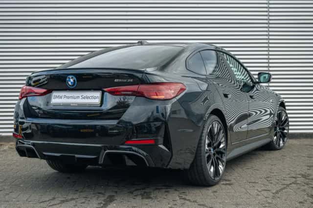 BMW i4 (2025) thumbnail 2