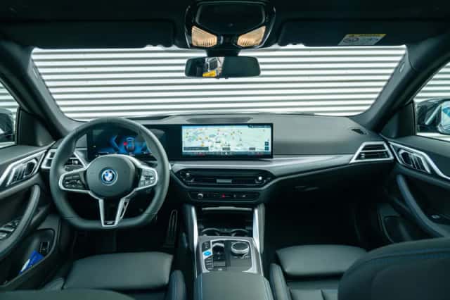 BMW i4 (2025) thumbnail 5