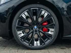BMW i4 (2025) thumbnail 43