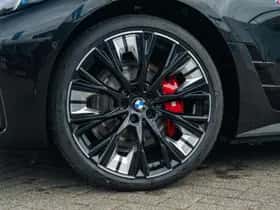 BMW i4 (2025) thumbnail 9